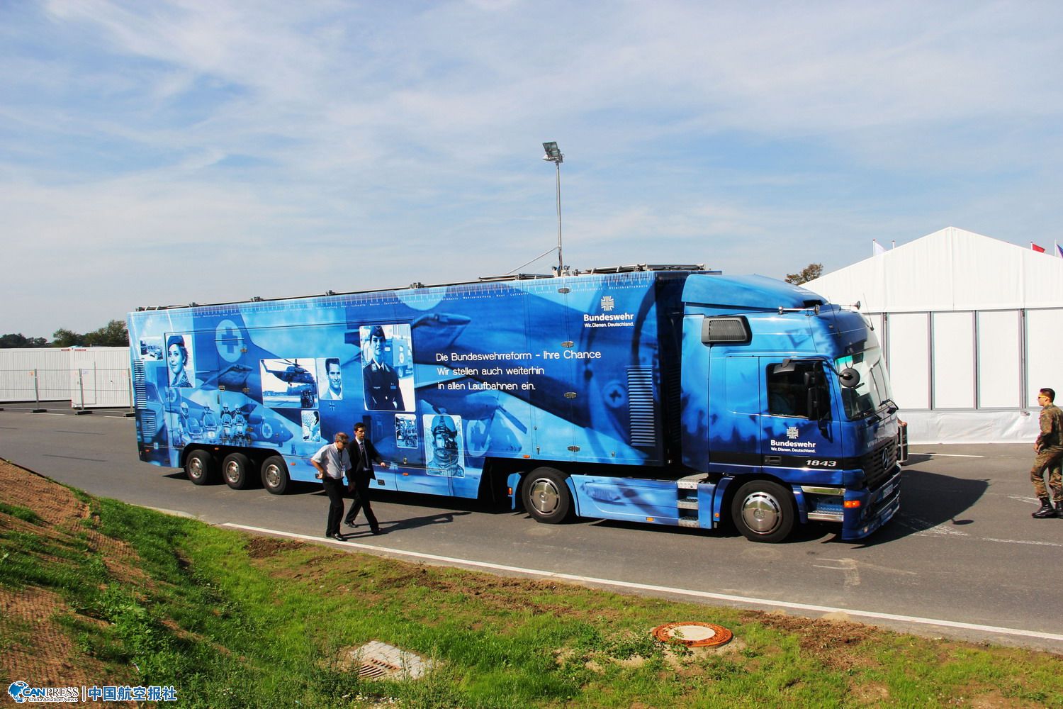 ���ֺ�չ�oչ֮��(li��n)��܊����܇