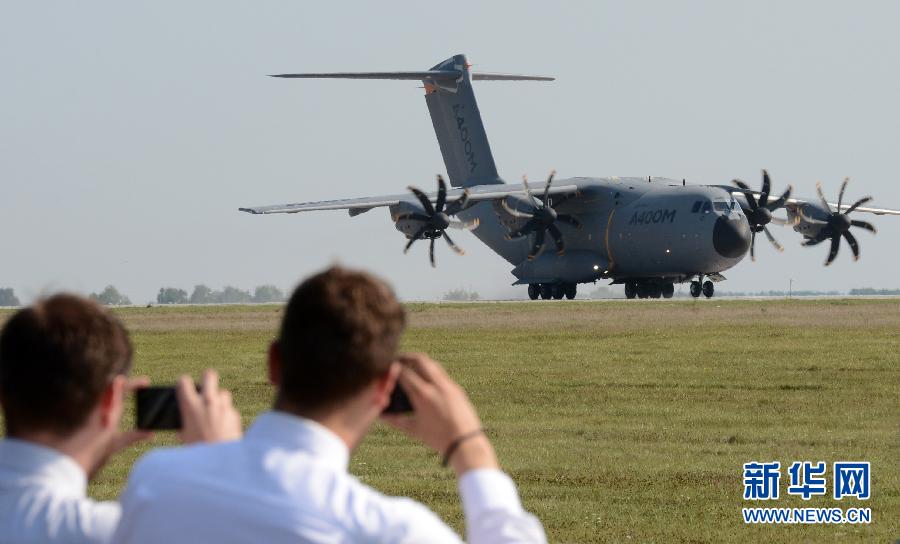 п܇A-400M܊\(yn)ݔC(j)